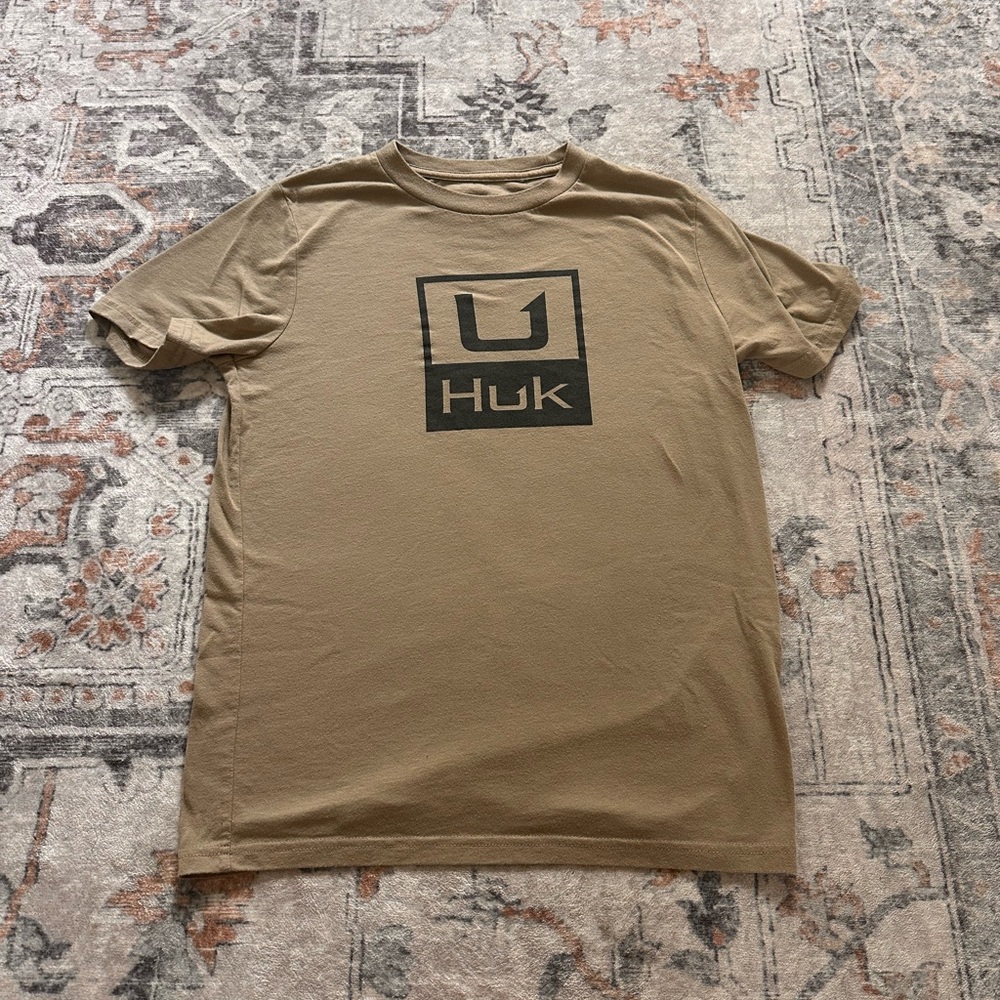 Huk Tan Short Sleeve Tee Casual Comfort